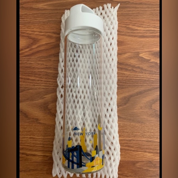 NEW! Starbucks You are Here Collection Water Bottle - New York 18.5 FI Oz Bundle - Picture 5 of 10
